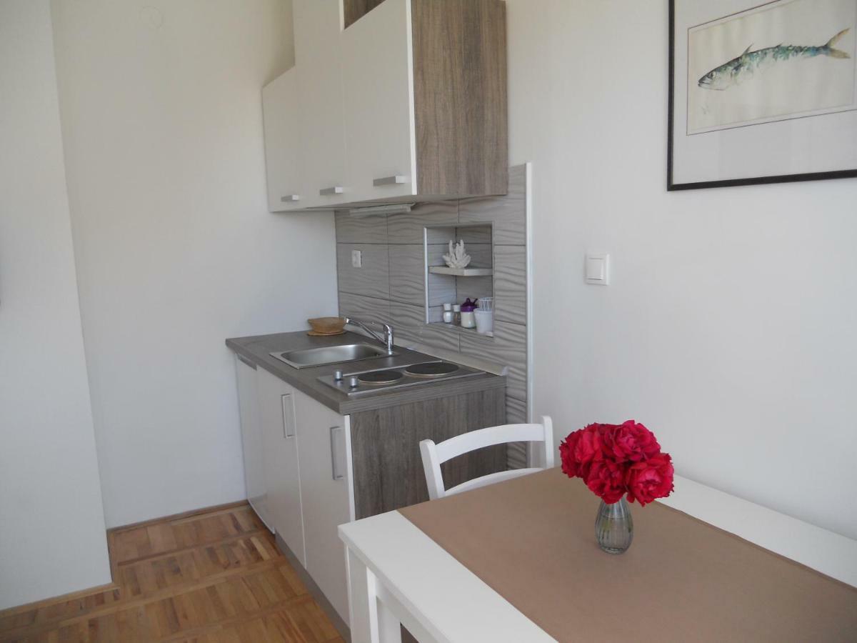 Apartments Krzelj Водице Экстерьер фото